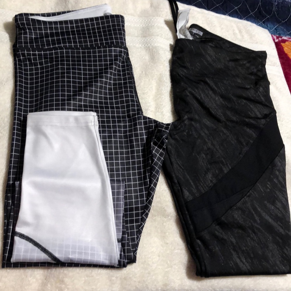 Workout capris pants. Combo pack